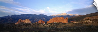 Rock formations on a landscape, Garden Of The Gods, Colorado Springs, Colorado