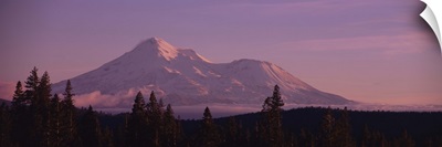 Snowcapped mountain at dusk, Mt Shasta, California