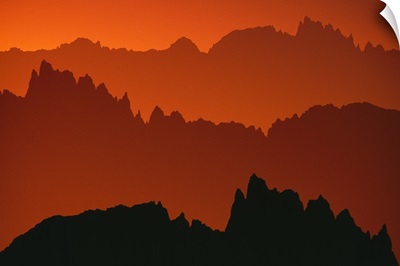 Sunset Light On Jagged Peaks Of The Minarets