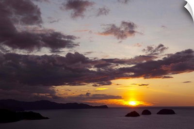 Sunset over the Pacific ocean, Hermosa Bay, Gulf Of Papagayo, Guanacaste, Costa Rica