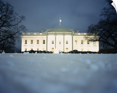 Surface view of snow in front of the White House, Washington DC
