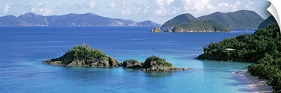 US Virgin Islands, St. John, Trunk Bay, Rock formation in the sea