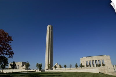 War memorial on a lawn, Liberty Memorial, Kansas city, Missouri