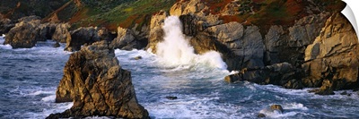 Waves breaking on rocks at the coast, Garrapata State Park, Big Sur, California