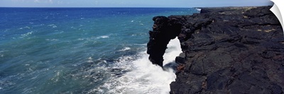 Waves breaking on rocks, Hawaii Volcanoes National Park, Big Island, Hawaii