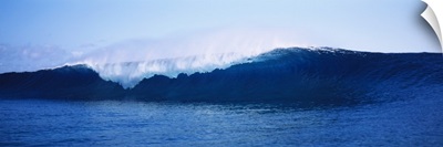 Waves in the ocean, Tahiti, French Polynesia