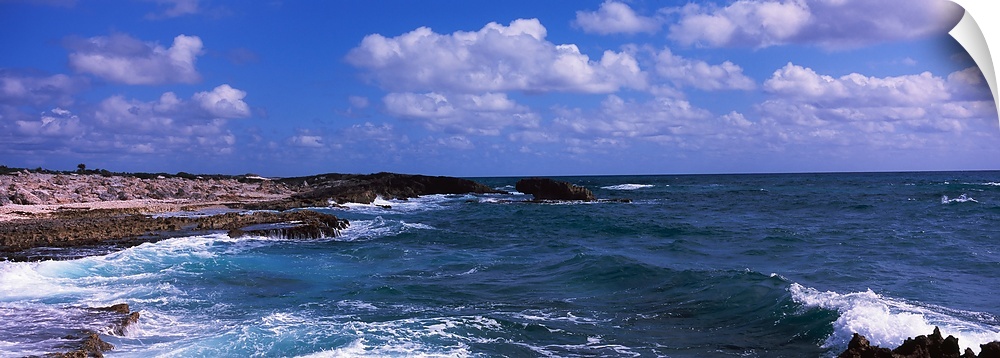 Waves on the coast, Cozumel, Mexico