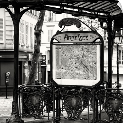 Abbesses Montmartre - Subway Station - Paris