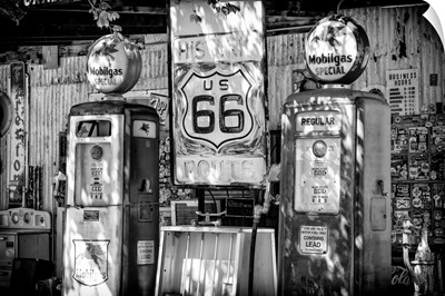 Black And White Arizona Collection - Route 66 Mobilgas Special