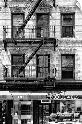 Black And White Manhattan Collection - Soho Building Facade
