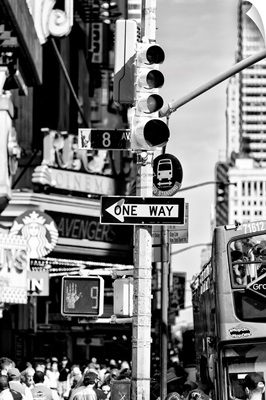 Black And White Manhattan Collection - Traffic Light Times Square