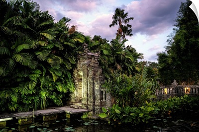 Dreamy Bali - Temple Gate Dusk