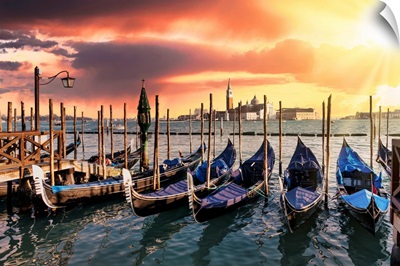 Venetian Sunlight - Gondolas Sunsets