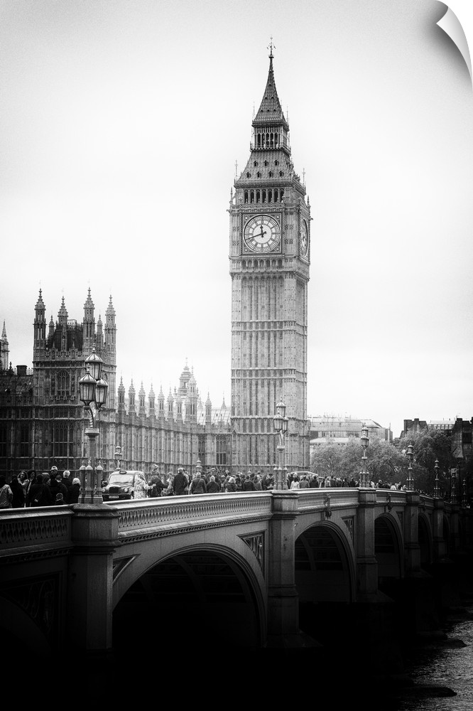 Black and white photo with dramatic lighting of the Big Ben clock tower.