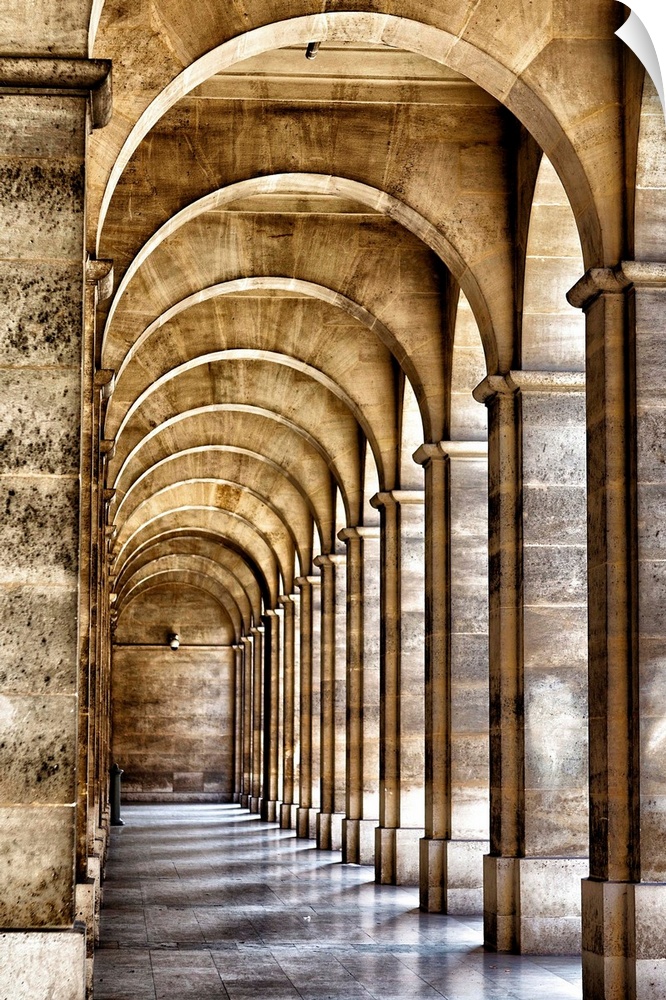 A small portico in Paris, great symmetry.