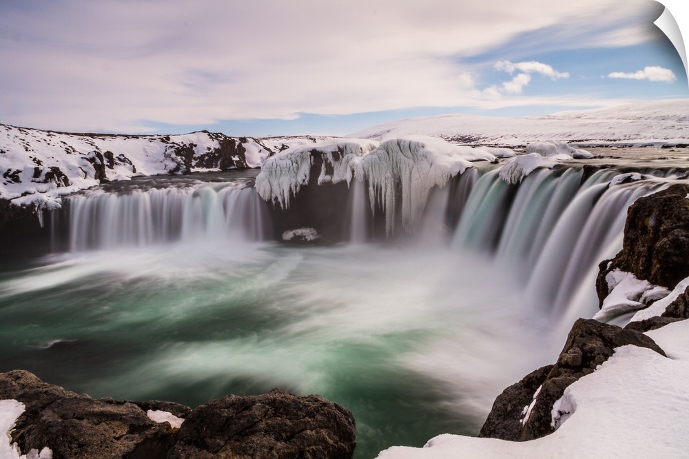 The Godafoss (Icelandic: waterfall of the gods or waterfall of the godi) is one of the most spectacular waterfalls in Icel...