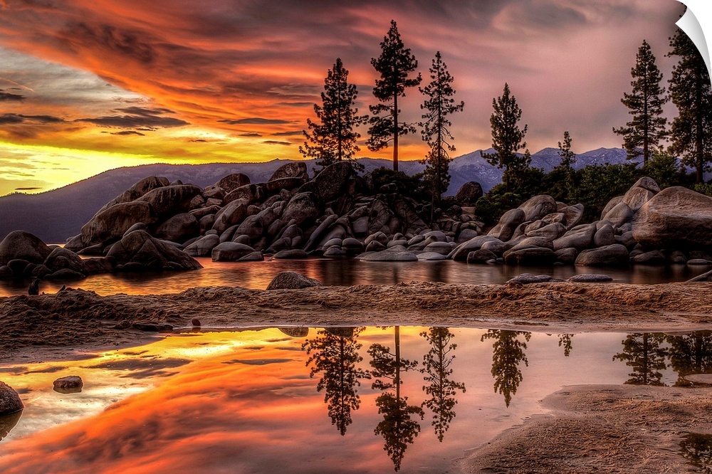 Sunset over Lake Tahoe in Sierra Nevada, California.
