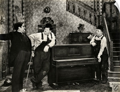 Laurel and Hardy B&W Music Box 2