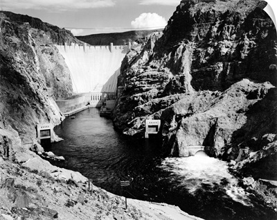 Boulder Dam, 1941, Looking Down River Toward Dam