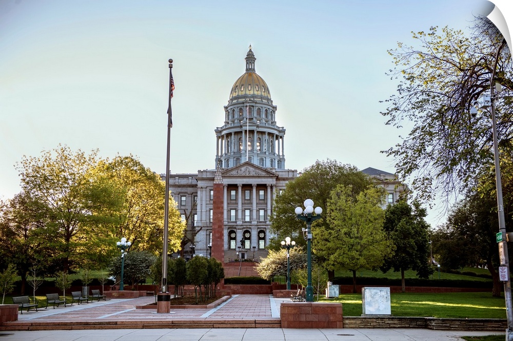 Photo of Colorado State Capitol building in Denver, Colorado.