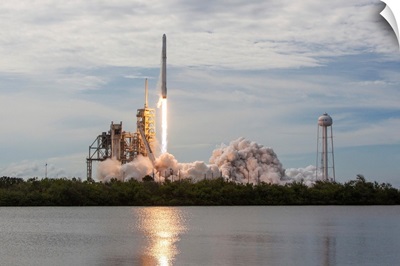 CRS-11 Mission, Falcon 9 Launch, Kennedy Space Center, Florida