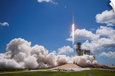 CRS-12 Mission, Falcon 9 Liftoff With Blue Sky, Kennedy Space Center, Florida