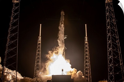 CRS-17 Mission, Falcon 9 Launch, Cape Canaveral Air Force Station, Florida