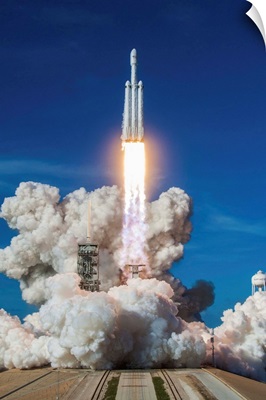 Falcon Heavy Demo Mission Liftoff, Kennedy Space Center, Florida