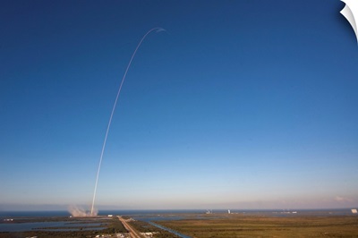 Inmarsat-5 Mission Rocket Trail, Kennedy Space Center, Florida