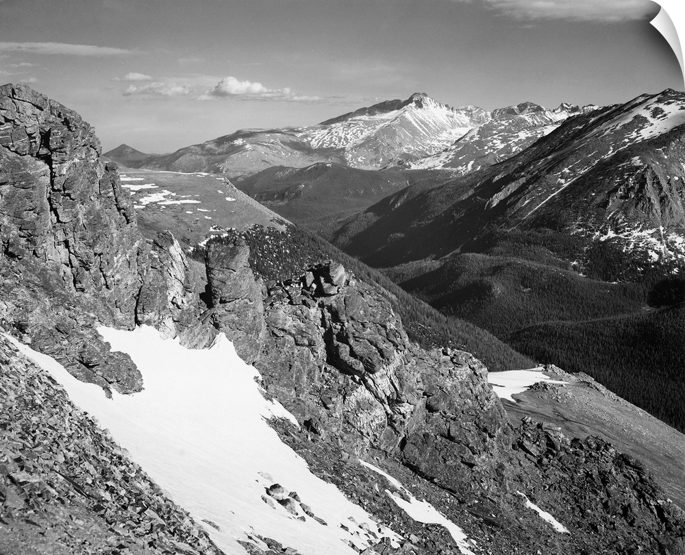Long's Peak, Rocky Mountain National Park, panorama of barren mountains with snow.