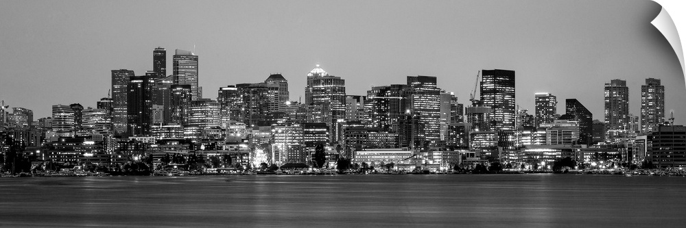 Panoramic view of Seattle's city skyline at night, Washington.