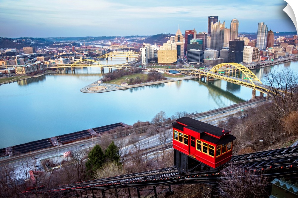 View of the downtown Pittsburgh, where the Ohio River, Monongahela River and Allegheny River meet. The forks of the Ohio.