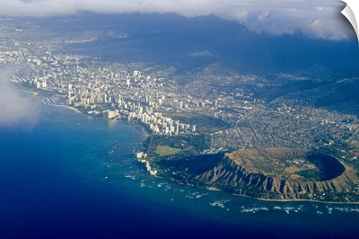 Aerial view of Honolulu, Waikiki and Diamond Head, Oahu, Hawaii