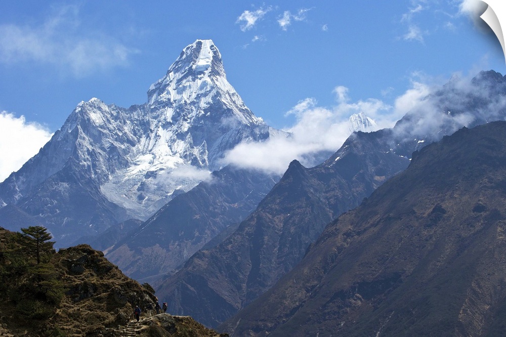 Ama Dablam from trail between Namche Bazaar and Everest View Hotel, Nepal, Himalayas, Asia.
