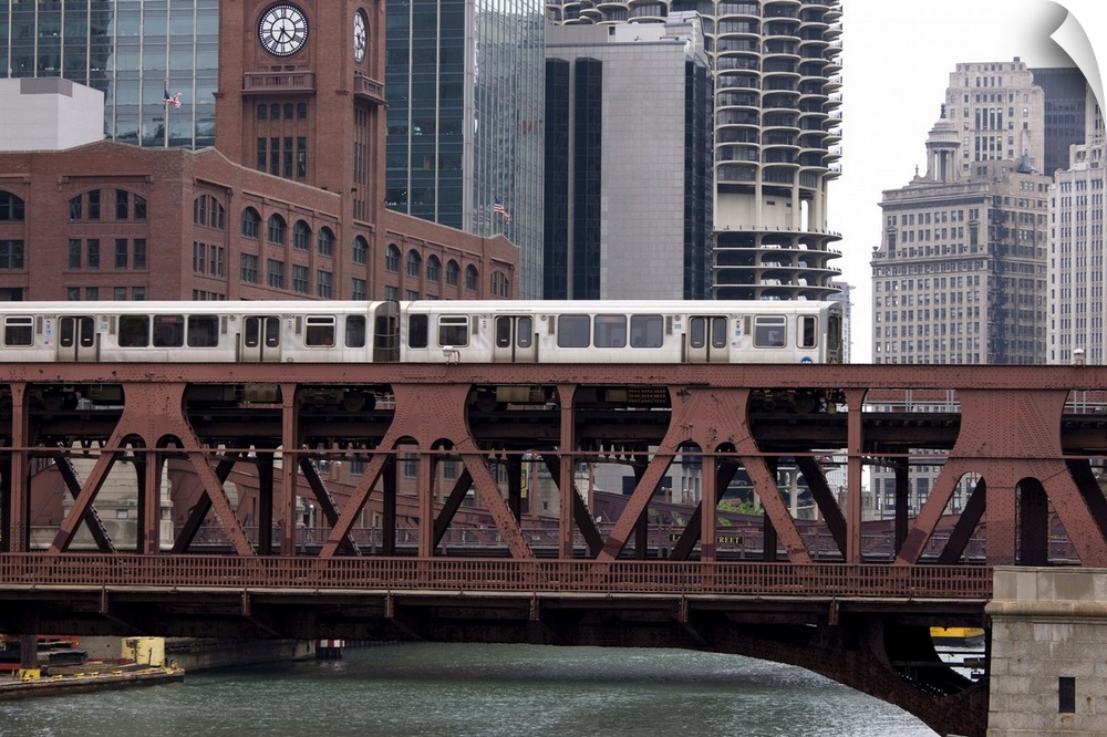 An El train on the elevated train system crossing Wells Street Bridge, Chicago, Illinois, United States of America, North ...