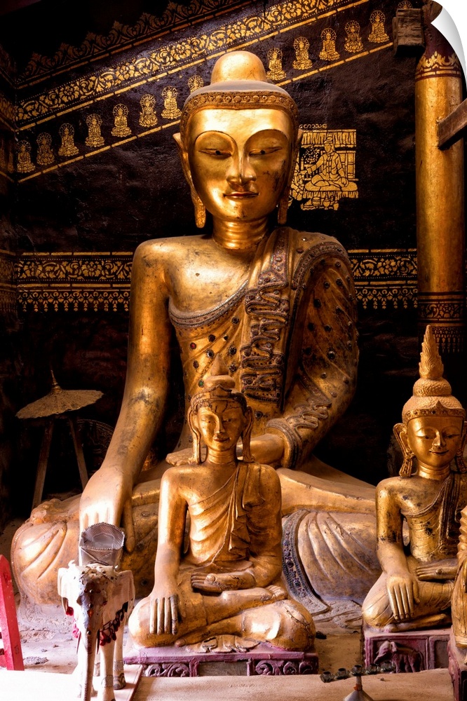 Ancient gilded wooden Buddhas inside Wat In, Kengtung, Shan State, Myanmar