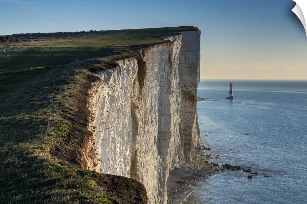 Beachy Head Lighthouse and the white chalk cliffs of Beachy Head, South Downs National Park, East Sussex, England, United ...