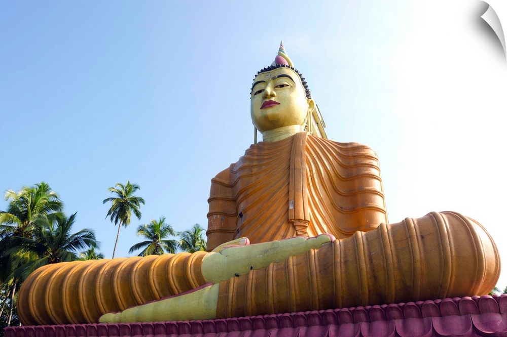 Buddhist temple at Bentota, Southern Province, Sri Lanka, Asia