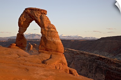 Delicate Arch at sunset, Arches National Park, Utah