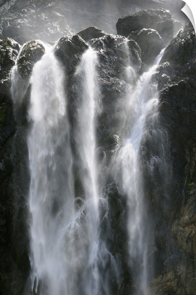 Gavarnie Falls, Cirque de Gavarnie, Hautes-Pyrenees, France