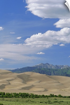 Great Sand Dunes National Monument and Sangre de Cristo Mountains, Colorado