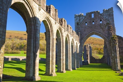 Llanthony Priory, Brecon Beacons, Wales, UK