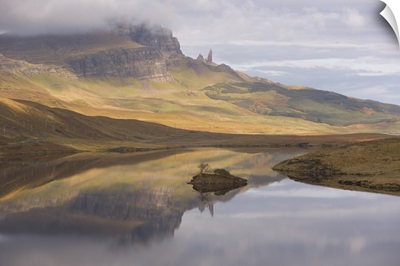Loch Leathan, The Old Man of Storr, Isle of Skye, Inner Hebrides, Scotland