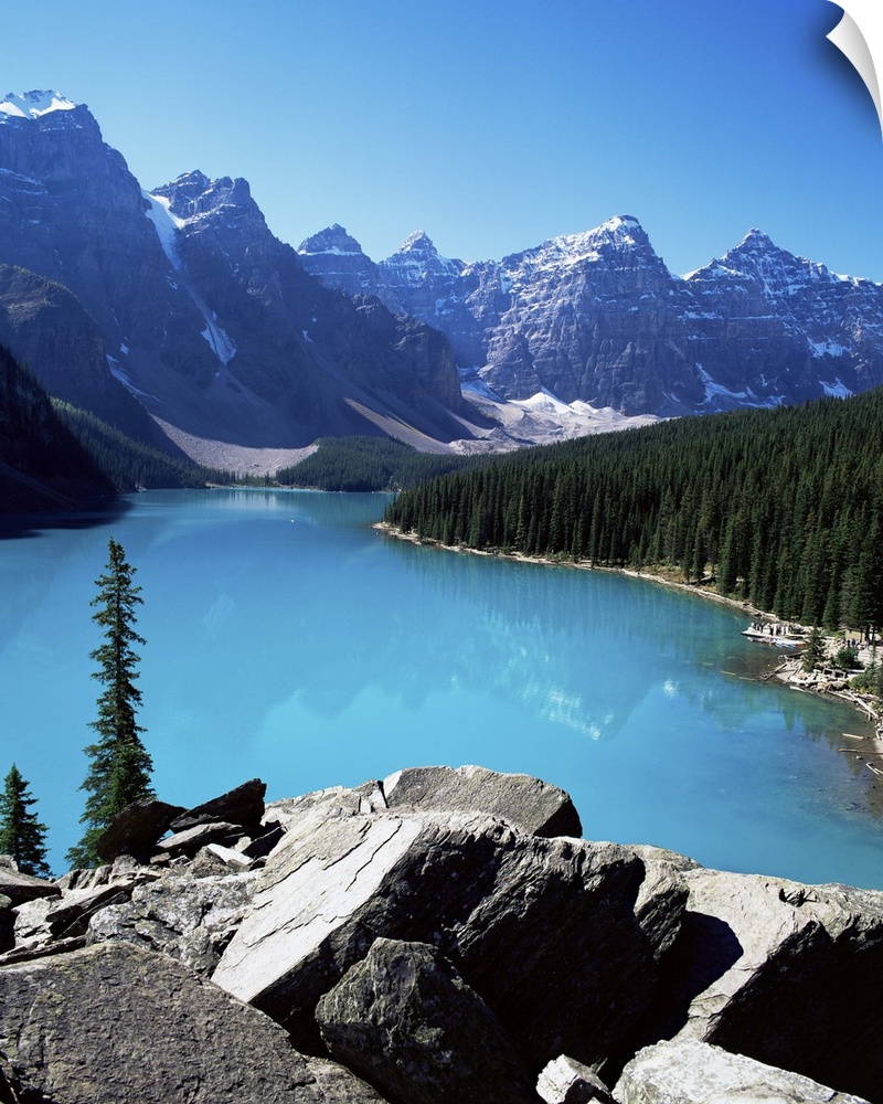 Moraine Lake, Valley of the Ten Peaks, Banff National Park, Alberta, Canada