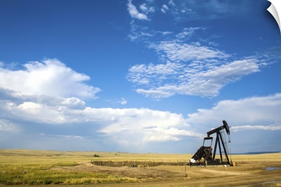 Oil rig in the savannah of Wyoming