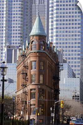 Old and new buildings in the downtown financial district, Toronto, Ontario, Canada