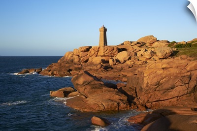 Pointe de Squewel and Mean Ruz Lighthouse, Cotes d'Armor, Brittany, France