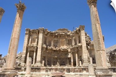 Propylaeum, gateway to the Temple of Artemis, Roman city, Jerash, Jordan