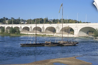 River Loire and Wilson Bridge, Tours, Centre, France, Europe