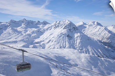 Rufikopf cable car, Stubenbach, Lech, in winter snow, Austrian Alps, Austria